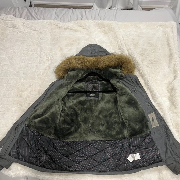 TNA Winter Parka Grey - Picture 2 of 4